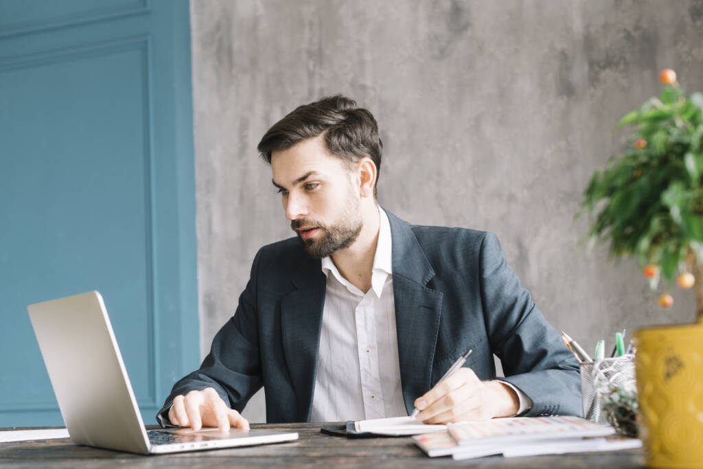 MadeAi | Literature Reviews: How AI is Revolutionizing Systematic Research